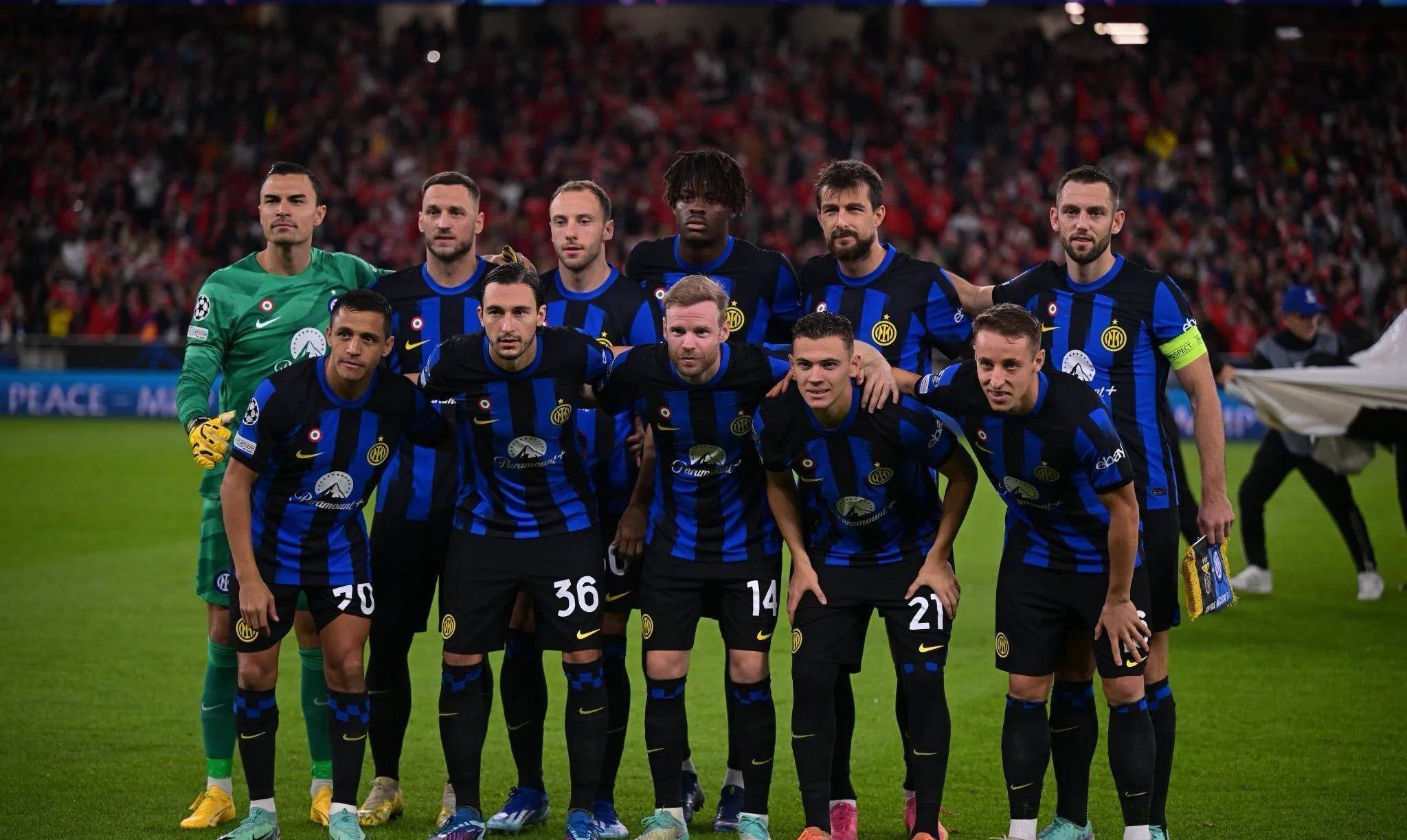 开云体育下载-包含阿贾克斯主帅公布球队战术调整，争取更多胜利的词条