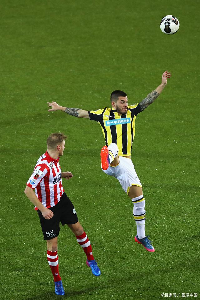 阿贾克斯客场逼平皇马,卫冕冠军失去领先优势的简单介绍 阿贾克斯客场逼平皇马,卫冕冠军失去领先优势的简单介绍