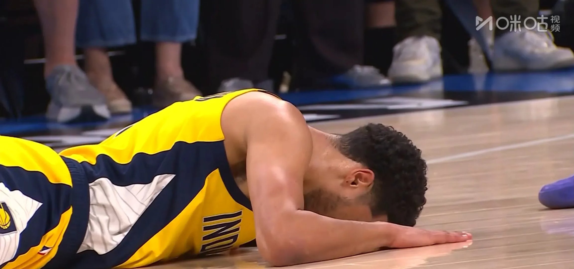 开云体育在线登录-意外！南美球员遭遇突发伤病的简单介绍