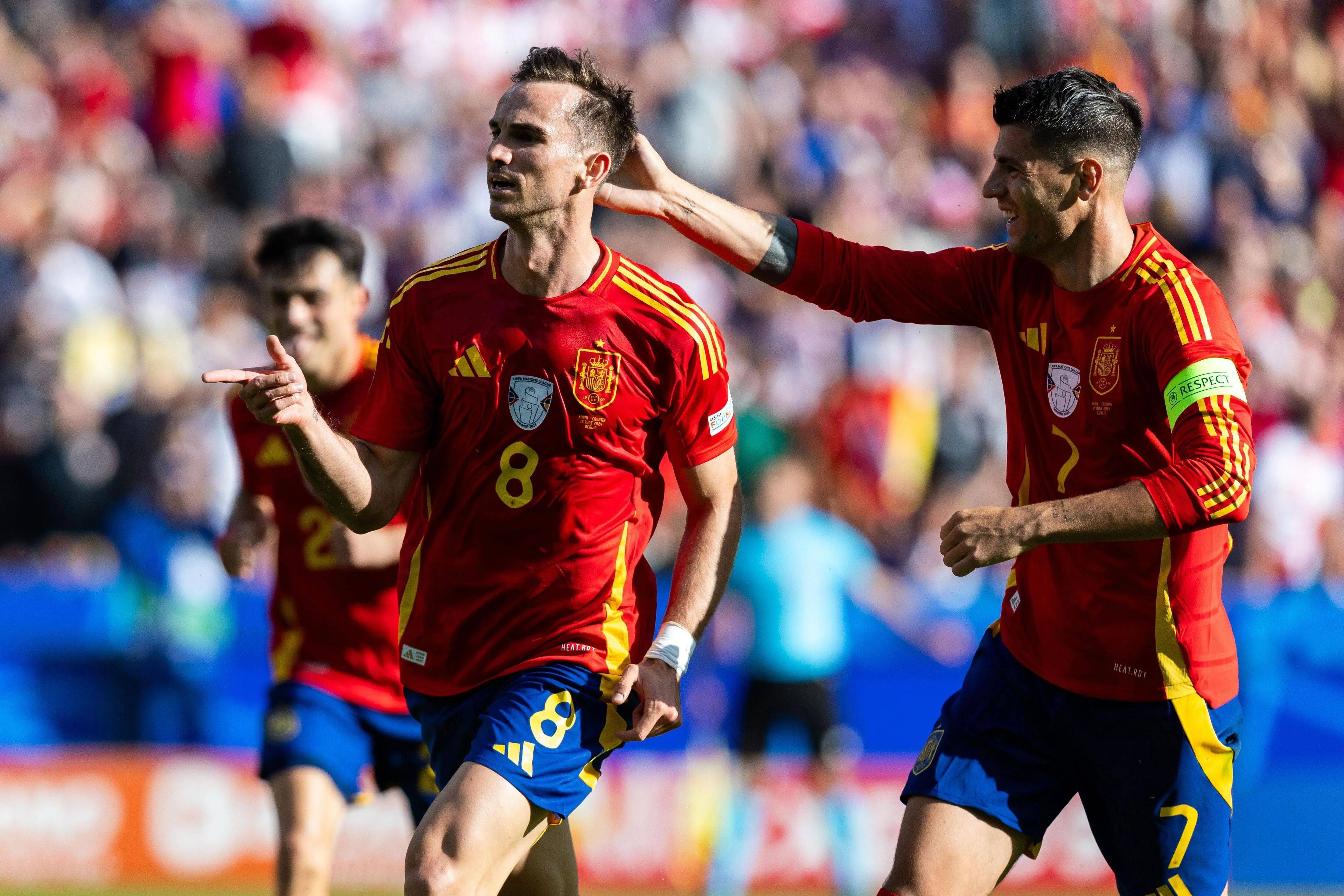 开云体育app下载-热点探讨：欧洲预赛冠军走向的简单介绍