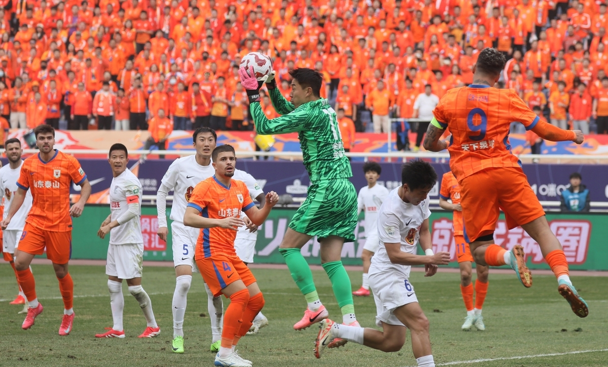 开云体育官方入口-热血激战！中超足球联赛火爆球场的简单介绍