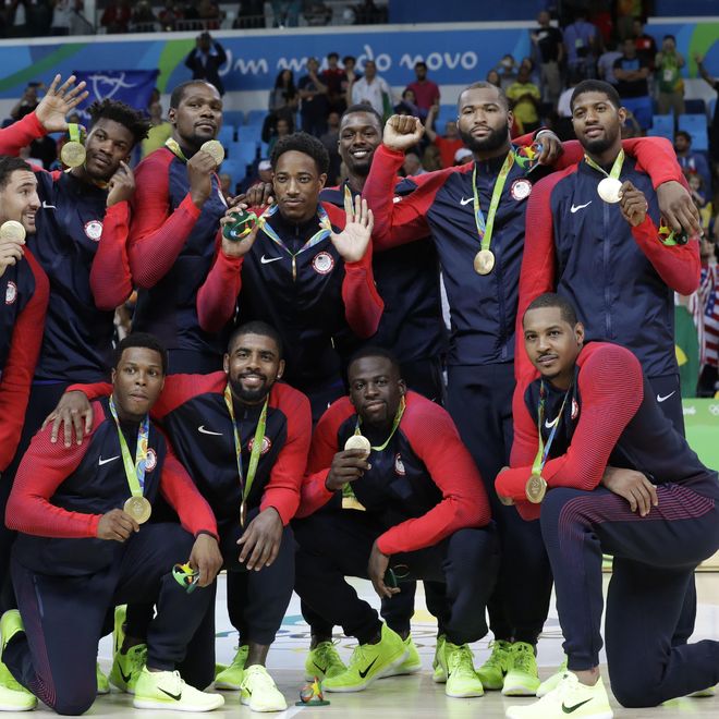 关于团体比赛壮举，多次夺得冠军殊荣的信息